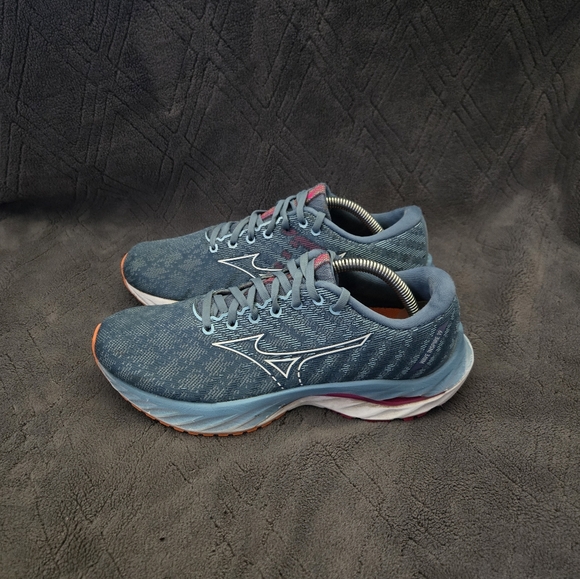 Mizuno Wave Inspire 19 Running Shoes Womens Sz 8 Athletic Sneakers Trainers Blue - Picture 2 of 9
